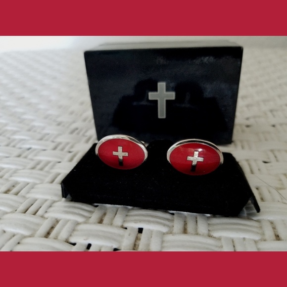 Red Cross Cuff Links in box - Picture 1 of 5